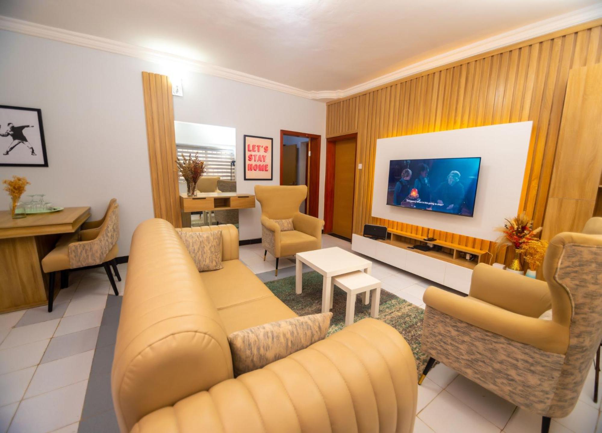 Palm Heights Apartments - Omole Phase 1, إيكجا المظهر الخارجي الصورة
